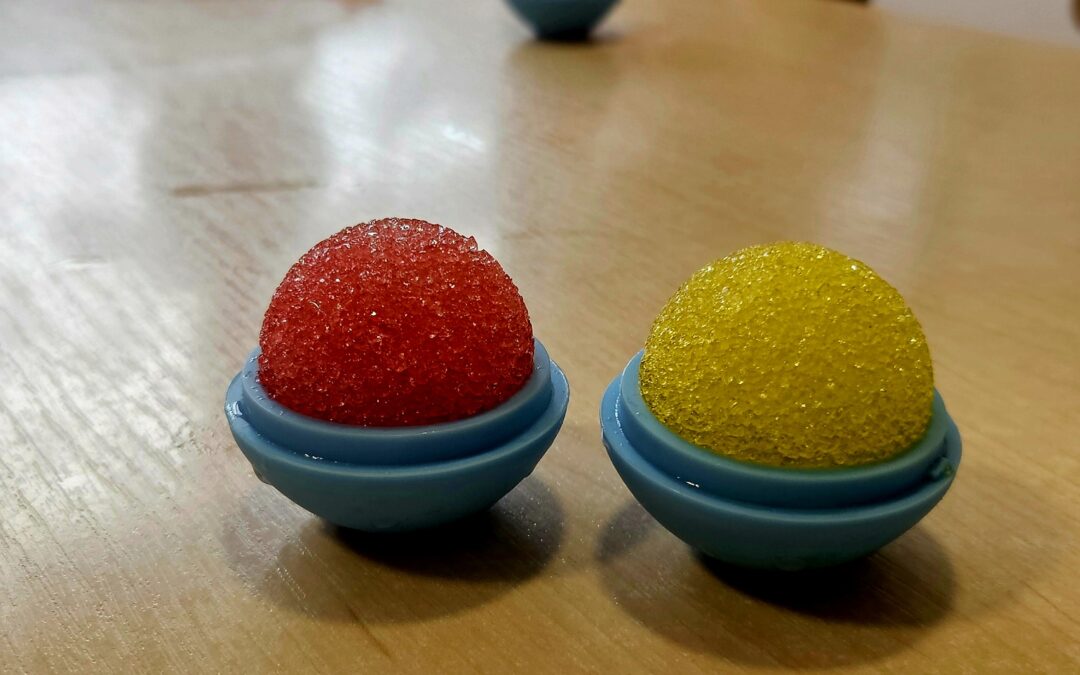 Warsztaty chemiczne – tworzymy kauczukowe piłeczki!